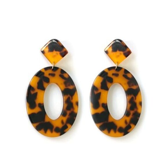 Free People Kelly Resin Drop Hoops Brunette Tortoiseshell Pattern - Picture 5 of 7